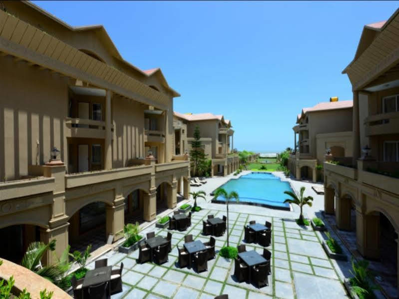 The Chariot Resort & Spa Puri Esterno foto